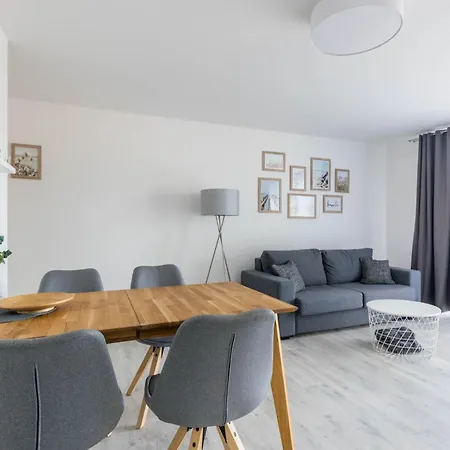 Haus Seeblick 08 *