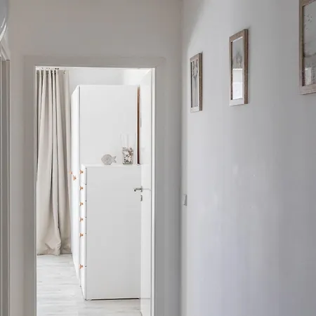 Haus Seeblick 08 *